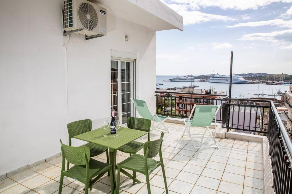 Апартаменты Seafront Central Apt In Lavrio Экстерьер фото